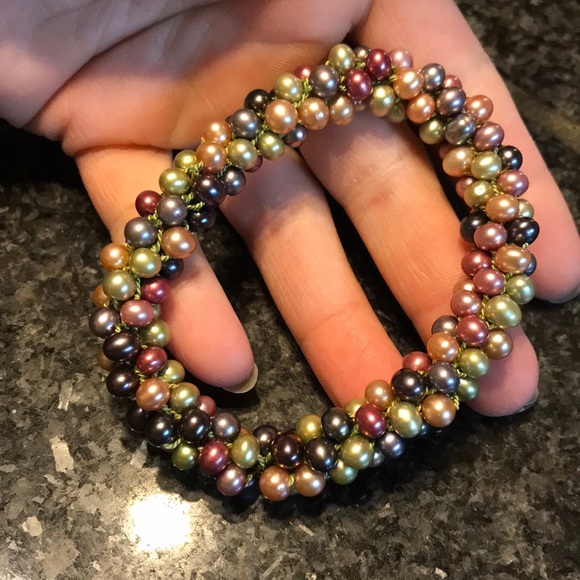 All things fall  pearl bracelet - Picture 8 of 8